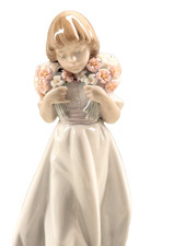 LLADRO PORCELAIN Figurine  