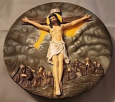 JESUS Hanging On The Cross Plate picture