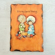 Vintage 1970s Thanksgiving Pilgrim Kids Wood Bark Plaque Kitsch Fall Decor picture