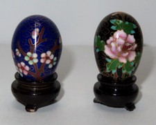 (2) Mini Vintage Floral Cloisonné Eggs with Black Wooden Stands 2-1/8