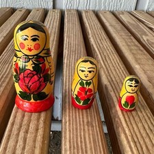 Russian Nesting Dolls Set 3 Matryoshka Peasant Doll Wooden Wood Vintage Russia picture