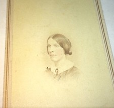 Antique American Civil War Victorian Fashion Beautiful Woman NY CDV Photo US picture