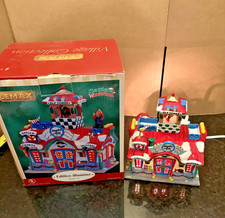 Lemax Santa Air 05497 Santa’s Wonderland 2000 Retired Lighted Village w Box picture