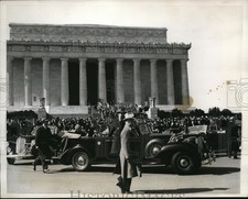 1940 Press Photo Lincoln Birthday ceremony in DC at Lincoln Memorial - nem35206 picture