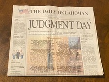 Oklahoma City Bombing Terrorist Timothy McVeigh Execution June 11 2001 Newspaper picture