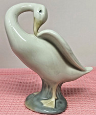 LLADRO White Porcelain Goose Figurine made in Spain EUC  #942 picture