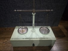Vintage Dixon Equal Arm Scale & Original Weight Set Made In West Germany Travel picture
