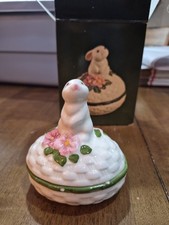 Avon 1982 Bunny Luv Painted Ceramic Trinket Box picture