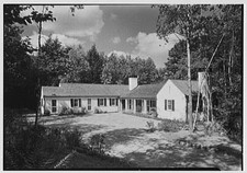 Norfolk Connecticut Mrs Alexander G Walcott Residence 1900s Entrance Court View picture