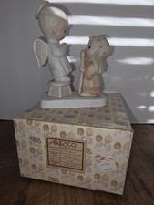 1978 Precious Moments E-2012 Jesus Is Born Original 21 Boy Angel & Girl With Box picture