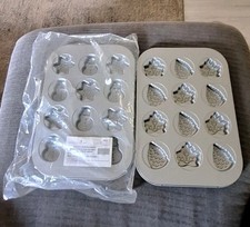 Set Of 2 Pampered Chef Fall Harvest Winter Snowman Mini Cake Pans,  Brand New picture