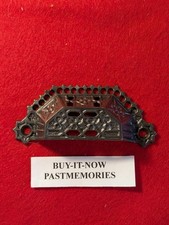 VINTAGE 1870's CAST IRON CABINET DRAWER PULL HANDLE, ANTIQUE HARDWARE LOT #223 picture