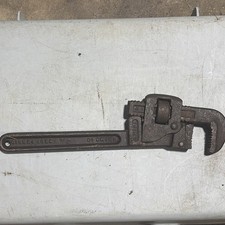 Vintage no 10 TRIMO TRIMONT MFG CO. Pipe Wrench, 1-7/8