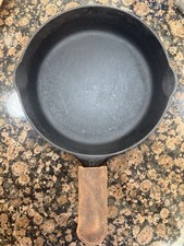 USA-Made Leather Cast Iron Fits Griswold Skillet Handle Holder Sleeve Cover  picture