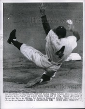 1956 Press Photo Philadelphia Phillies' Solly Hemus Out at Second - nes00883 picture