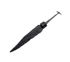 Discover a genuine weapon of the Viking Age – an authentic Seax (Scramasax) picture