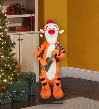 PRESALE 4 FT ANIMATED TIGGER FROM WINNIE THE POOH CHRISTMAS ANIMATRONIC PROP picture