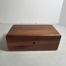 Vintage Lane  Cedar Chest Trinket Box 9