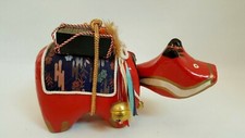 VTG JAPANESE TOY PAPIER MACHE NODDER BOBBLEHEAD COW ANIMAL W PACKAGES & BELLS picture