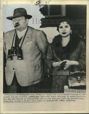 1953 Press Photo Exiled Egyptian King Farouk, Narriman Attend Turf Event, Rome picture