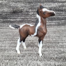 Sherry Clayton 2002 Signed Custom Painted Pinto Foal Model Horse Bay Tobiano picture
