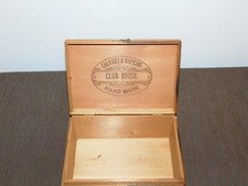 VINTAGE TOBACCO CALVERT & HOPKINS CLUB HOUSE WOOD CIGAR BOX *EMPTY* picture