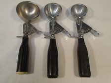 3 HAMILTON BEACH VARIOUS SIZES ICE CREAM SCOOPS PORTION DIPPERS PERFECT picture