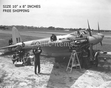 WW2 8x10 Photo UK RAF DE HAVILLAND MOSQUITO IN MAINTENENCE O6817 picture