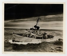 US Coast Guard Fighting Ship 1944 Atlantic Campaign Type 1 Photo WWII J15603 picture