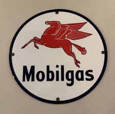 Mobilgas Special Pegasus Shield 12