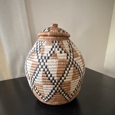 Traditional Zulu Handwoven Basket w/ Lid Signed Zangisi Ntobeki D14112 picture