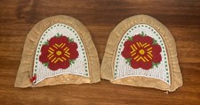 Antique Vintage Pair Native American Eastern Woodland Beaded Moccasins Tops picture