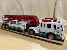 2000 Hess Toy Fire Truck Ladder Truck Tiller - New In Original Box NIB picture