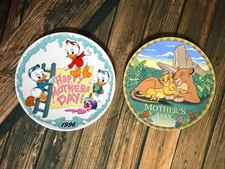 2 Vintage Mother's Day Plates 1996 1997 Walt Disney 8