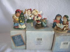 Beautiful Vintage Figurine By Ganz 1995 Perfect Little Place 4 FIGS. B/N/I/BOXES picture