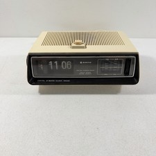 Vintage Sanyo RM 5011 Flip Numbers AM/FM Alarm Clock Radio PARTIALLY WORKS READ picture