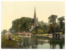 Photo:Stratford-on-Avon England Trinity Church from River 1890s picture