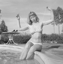 Vintage WANDA BARBOUR Original B&W 120 Film Negative picture