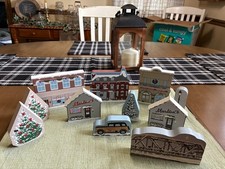 11 pc Cat's Meow Village It's a Wonderful Life Bedford Falls-Mixed Sets-READ picture
