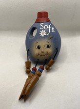VTG LAUNDRY WMG ANTHROPOMORPHIC SOFT FABRIC SOFTENER BOTTLE SHELF SITTER - 2010 picture