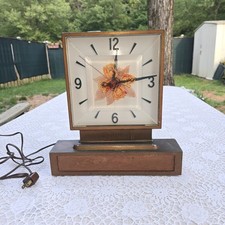 1940's Four Roses Whiskey Vintage Tabletop Lighted Clock - Works picture