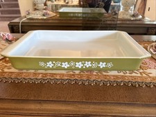 Vintage Crazy Daisy Spring Blossom Green Pyrex Lasagna Pan #933 “Crazy Daisy” picture
