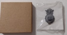 USAF SECURITY POLICE MINI-BADGE OBSOLETE SERIAL #A-03480 NEW IN GI PACK 1981 picture
