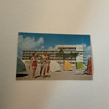 Overloking the Golden Sands Yankee Clipper in Ft. Lauderdale, Florida picture