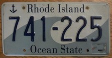 SINGLE RHODE ISLAND LICENSE PLATE - 741-225 - OCEAN STATE picture