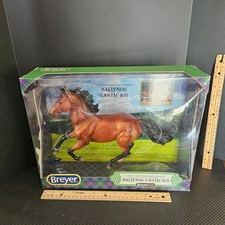 #2Breyer BALLYNOE CASTLE RM Horse 70th Anniversary 2020 Celebration Package Wear picture