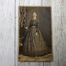 Antique Victorian Photo CDV Beautiful Rich Young Woman 1860s Civil War era Dress picture