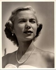 Pretty Woman Blonde with Pearl Necklace 1950s/60s org 8x10 Photo 10187 picture