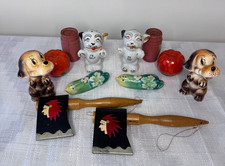 Lot of 6 Vintage salt and Pepper Shaker Sets. picture