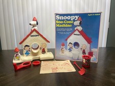 Vintage Snoopy Sno-cone Machine Hasbro 1979 Snow Cone Maker Shaved Ice picture